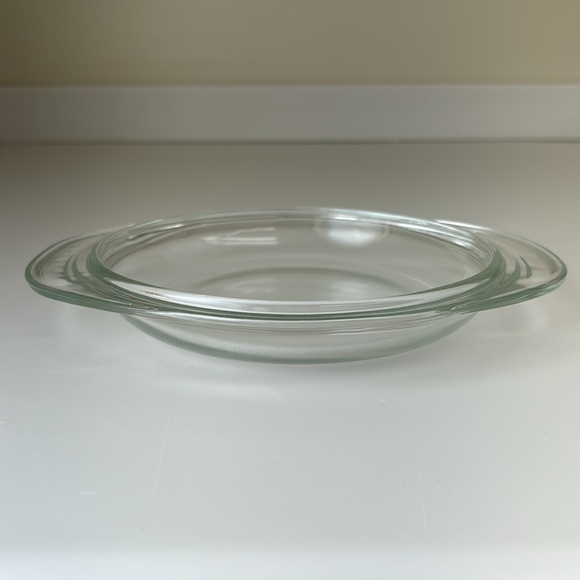 Vintage Pyrex 682-C 31 Clear Glass Round Casserole Replacement Lid with handles - Picture 7 of 11